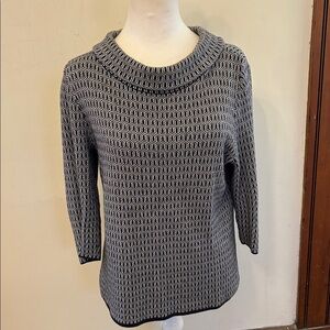 Talbots Elegant Black and White Patterned 3/4 length sleeve sweater  Size MP EUC